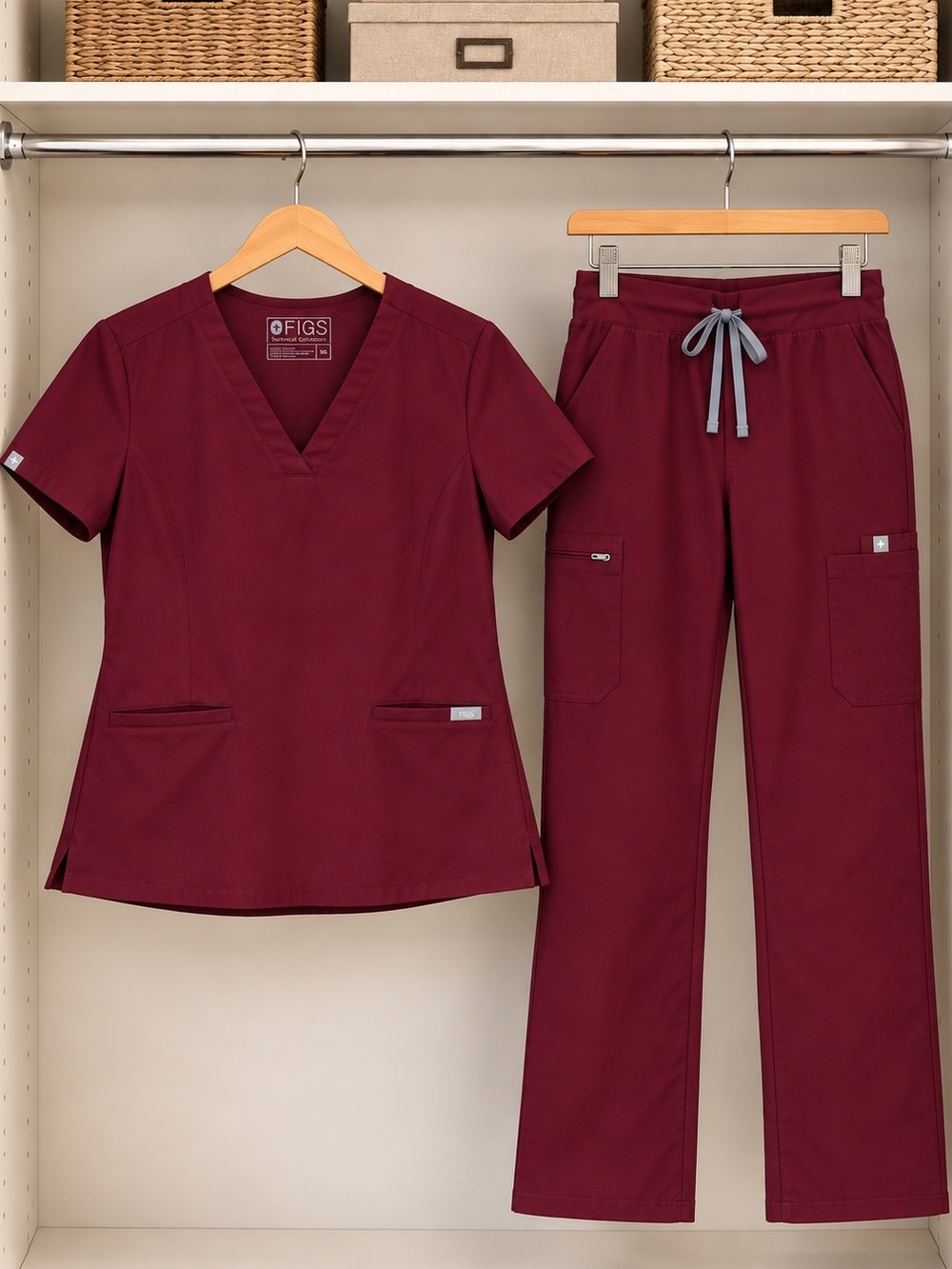 FIGS Burgundy Matching Scrub Set Size X-Small Casma Top / Yola Straight Bottoms